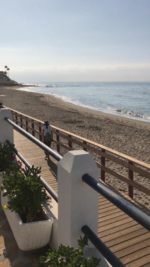 Beach Side Apartments Calahonda Sitio de Calahonda Exterior photo