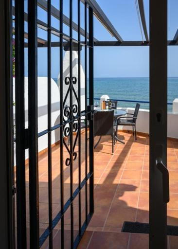 Beach Side Apartments Calahonda Sitio de Calahonda Exterior photo